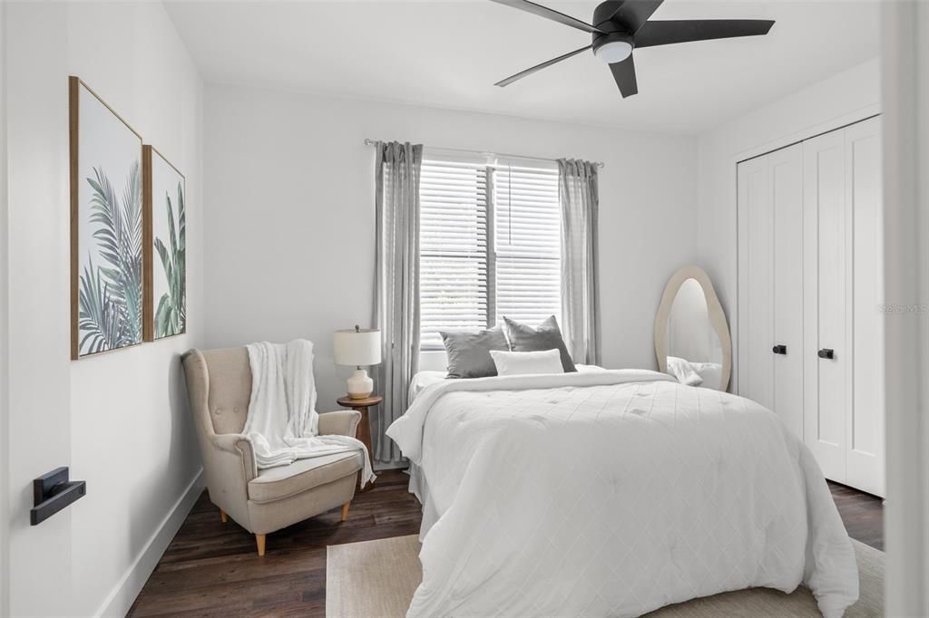 En Venta: $679,000 (2 camas, 2 baños, 2351 Pies cuadrados)