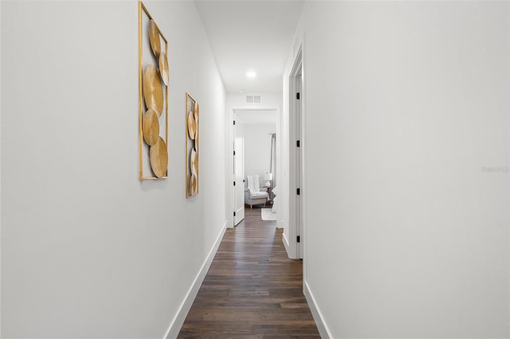 En Venta: $679,000 (2 camas, 2 baños, 2351 Pies cuadrados)