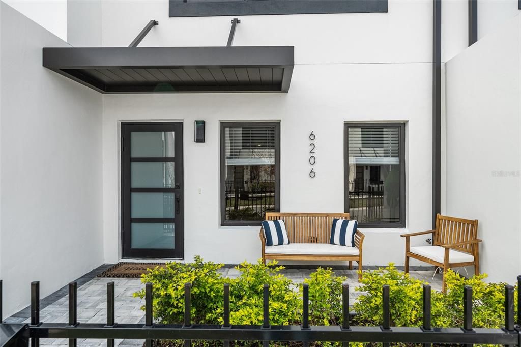 En Venta: $679,000 (2 camas, 2 baños, 2351 Pies cuadrados)