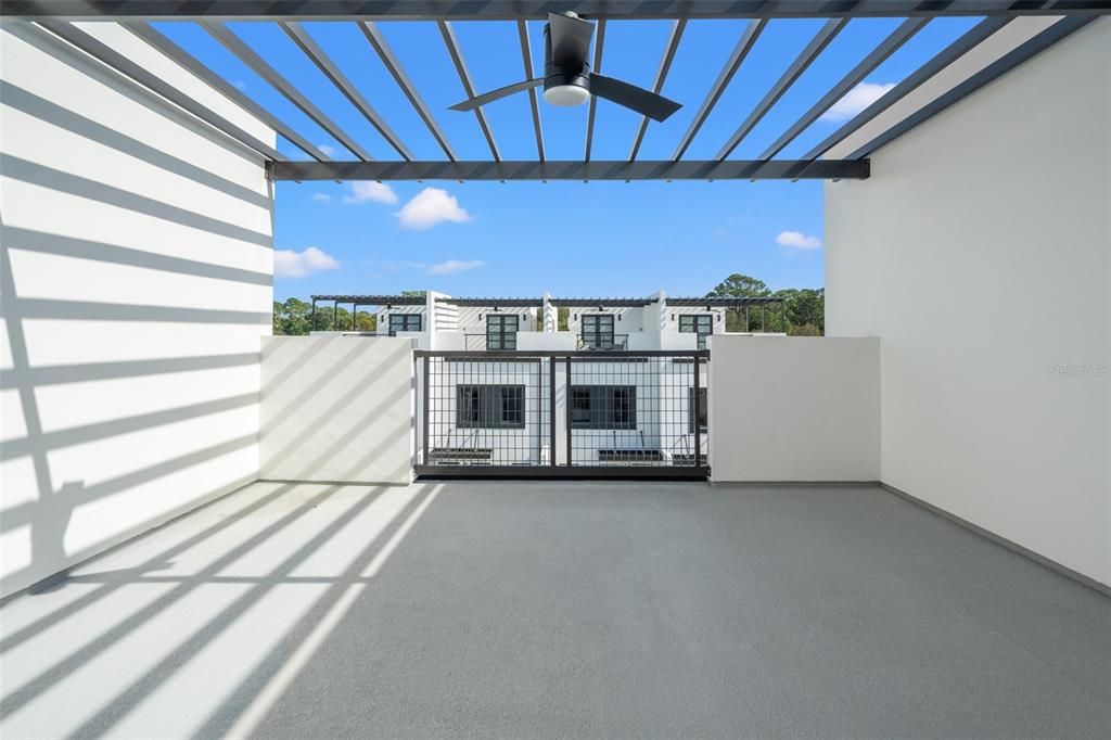 En Venta: $679,000 (2 camas, 2 baños, 2351 Pies cuadrados)