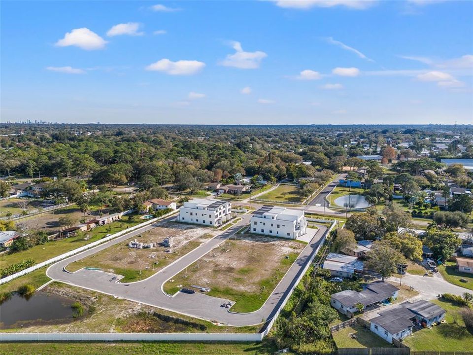 En Venta: $679,000 (2 camas, 2 baños, 2351 Pies cuadrados)