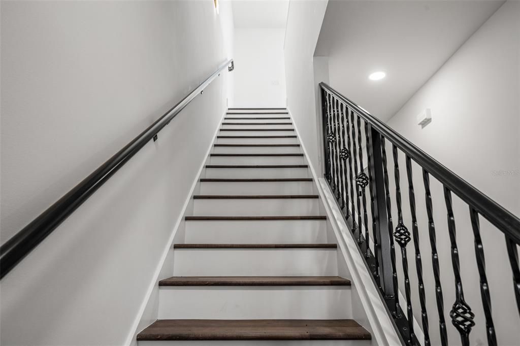 En Venta: $679,000 (2 camas, 2 baños, 2351 Pies cuadrados)