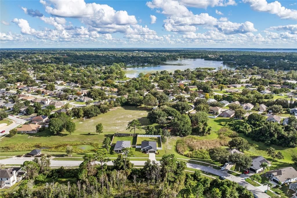 合同活跃: $379,990 (3 贝兹, 2 浴室, 1564 平方英尺)