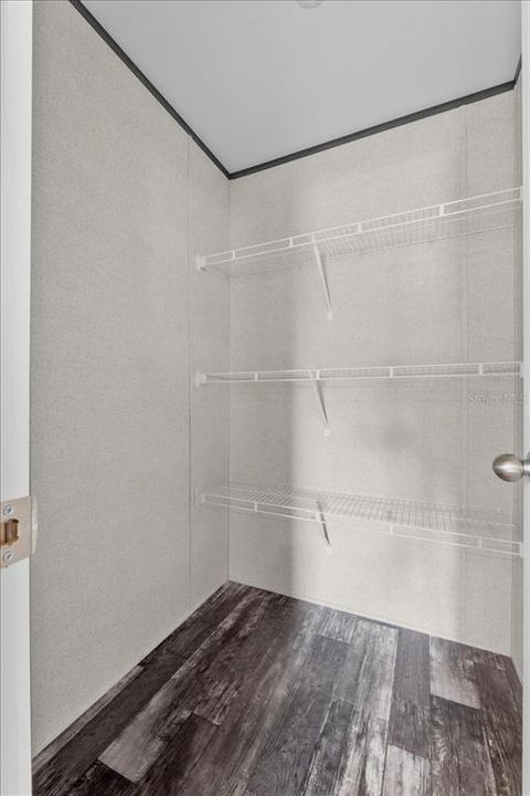 待售: $229,700 (3 贝兹, 2 浴室, 1280 平方英尺)