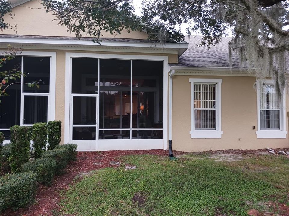 待售: $279,900 (2 贝兹, 2 浴室, 1335 平方英尺)