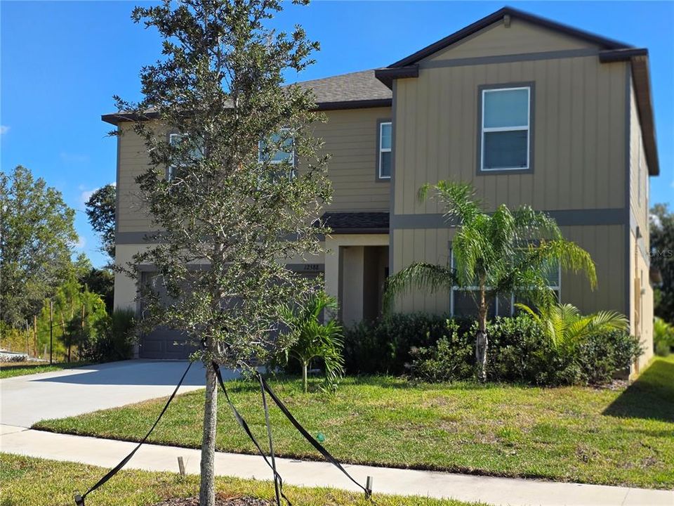 For Rent: $3,100 (6 beds, 3 baths, 3362 Square Feet)