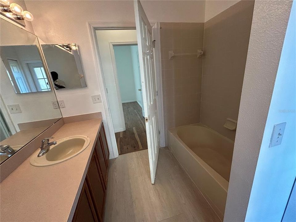 待售: $310,000 (3 贝兹, 2 浴室, 1876 平方英尺)