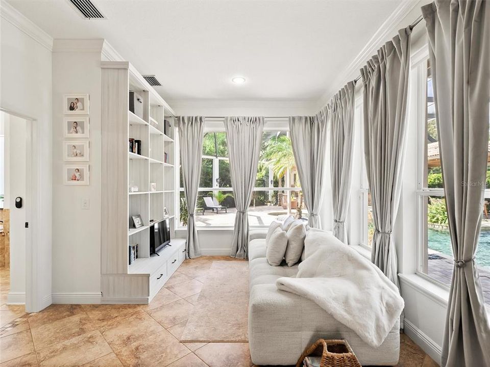 For Sale: $1,850,000 (5 beds, 4 baths, 4794 Square Feet)