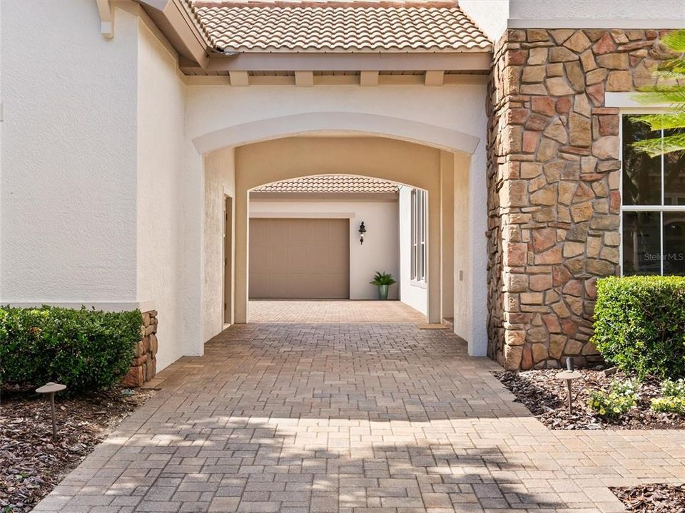 For Sale: $1,850,000 (5 beds, 4 baths, 4794 Square Feet)