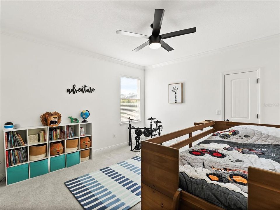 For Sale: $1,850,000 (5 beds, 4 baths, 4794 Square Feet)