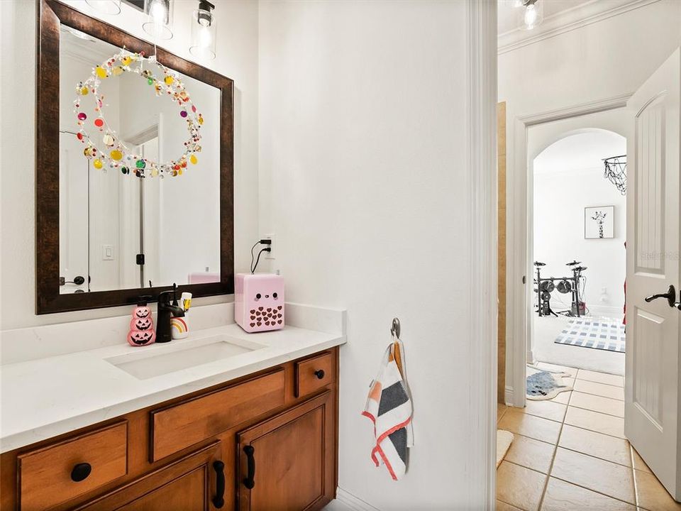 For Sale: $1,850,000 (5 beds, 4 baths, 4794 Square Feet)