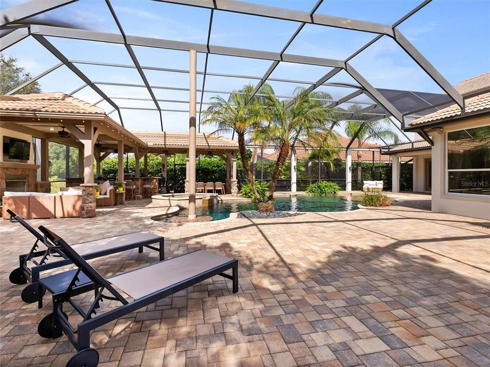 For Sale: $1,850,000 (5 beds, 4 baths, 4794 Square Feet)