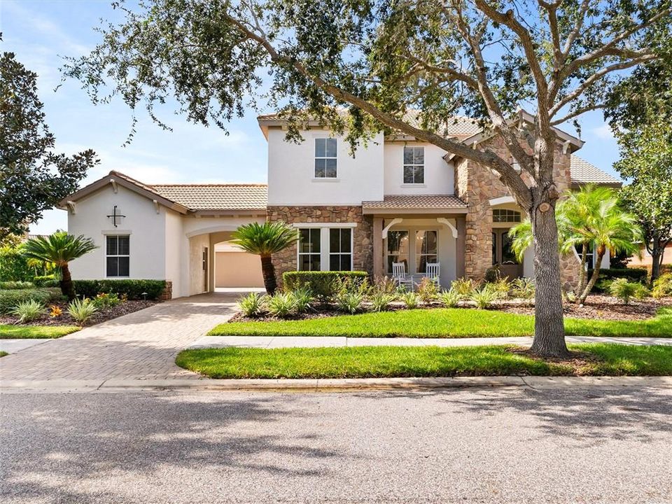 For Sale: $1,850,000 (5 beds, 4 baths, 4794 Square Feet)