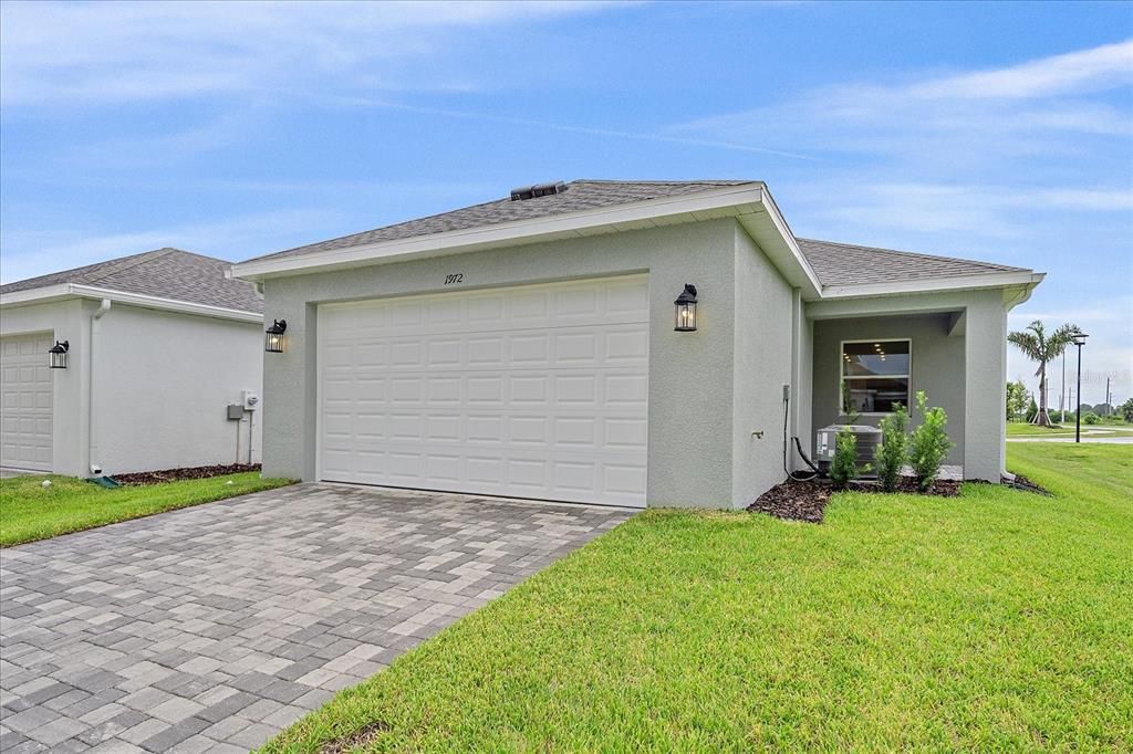 Active With Contract: $425,000 (3 beds, 2 baths, 1743 Square Feet)