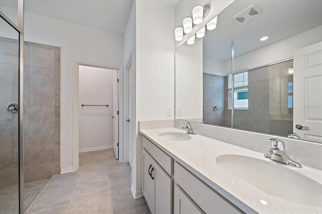 Active With Contract: $425,000 (3 beds, 2 baths, 1743 Square Feet)