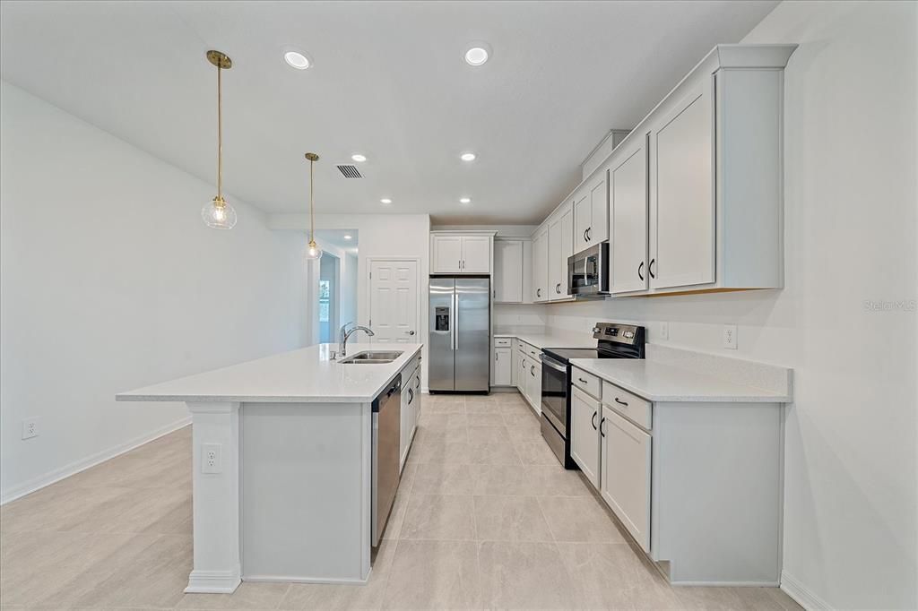 Active With Contract: $425,000 (3 beds, 2 baths, 1743 Square Feet)
