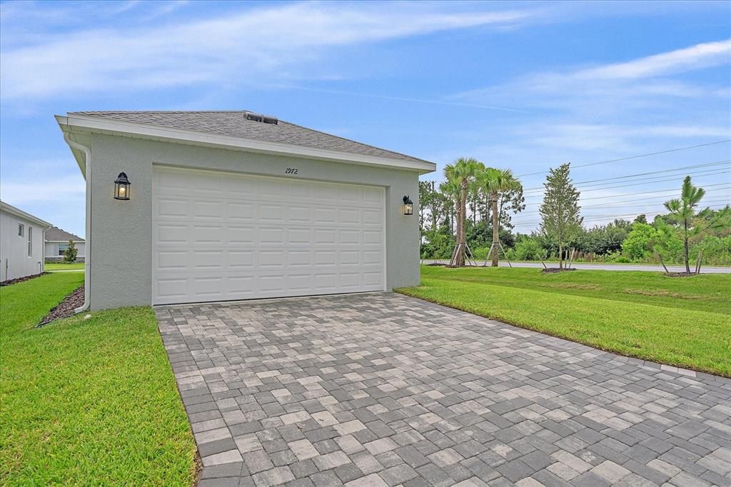 Active With Contract: $425,000 (3 beds, 2 baths, 1743 Square Feet)