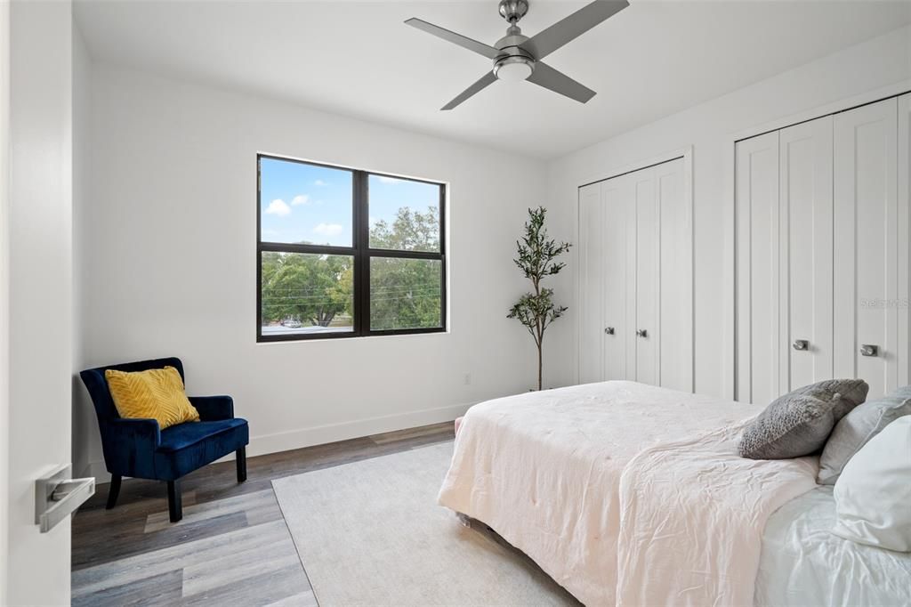 En Venta: $749,000 (3 camas, 2 baños, 2351 Pies cuadrados)