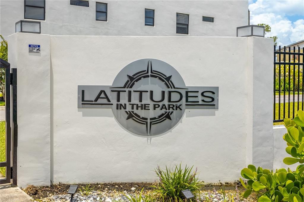 En Venta: $749,000 (3 camas, 2 baños, 2351 Pies cuadrados)