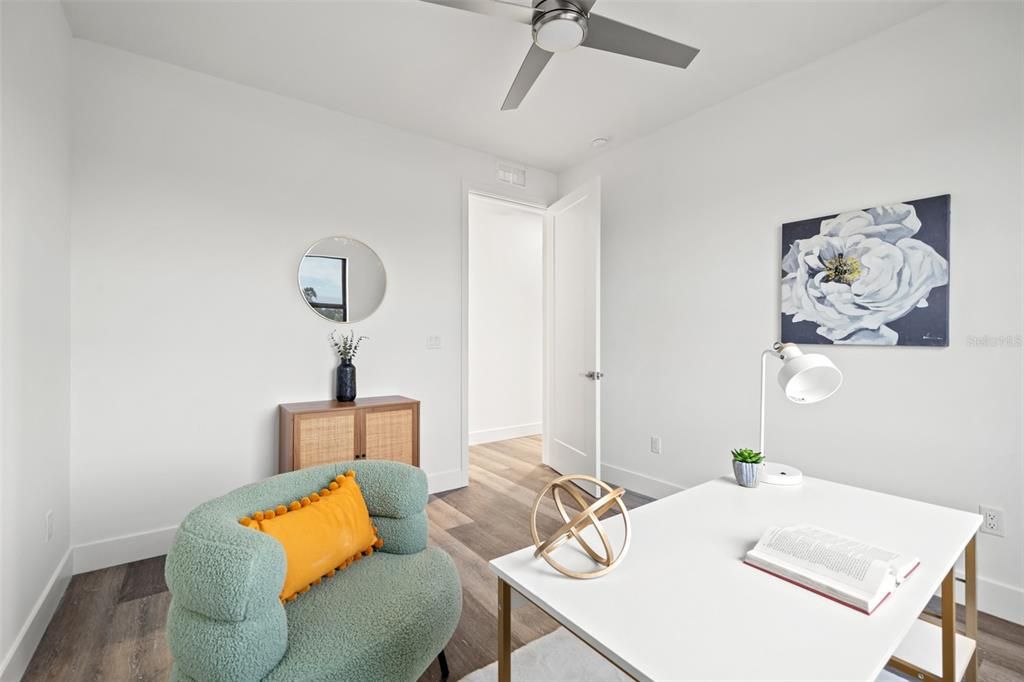 En Venta: $749,000 (3 camas, 2 baños, 2351 Pies cuadrados)