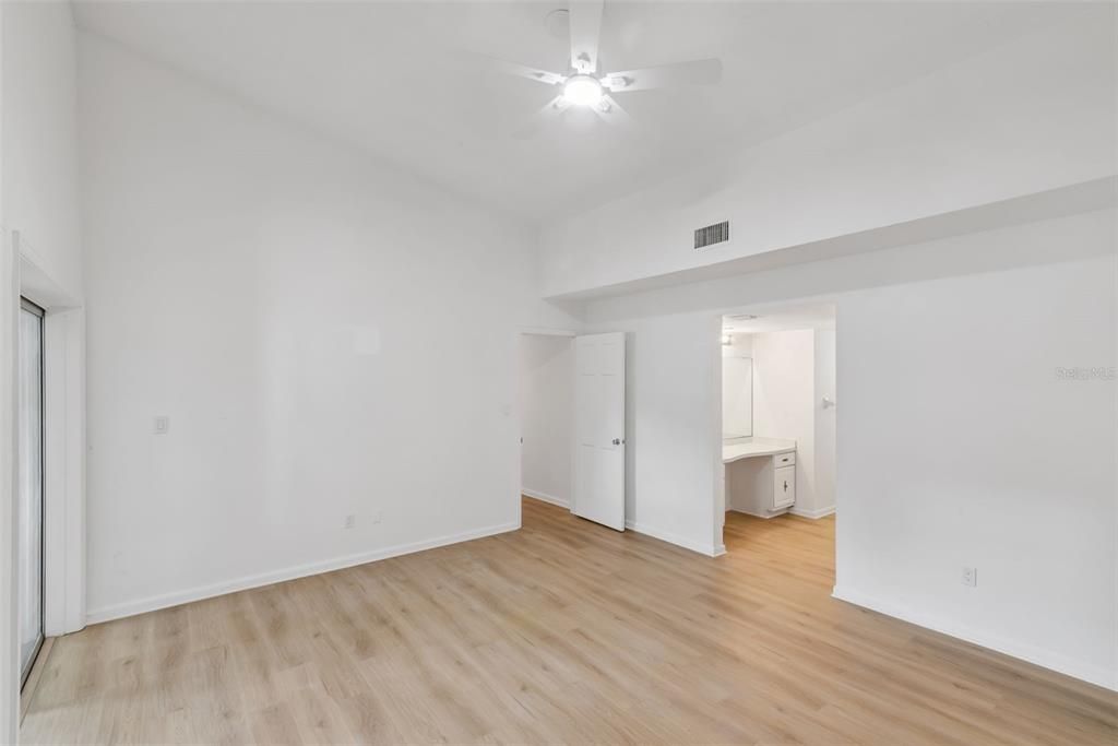 待售: $479,000 (4 贝兹, 2 浴室, 2557 平方英尺)