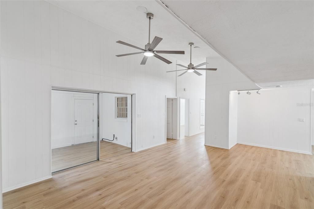 待售: $479,000 (4 贝兹, 2 浴室, 2557 平方英尺)