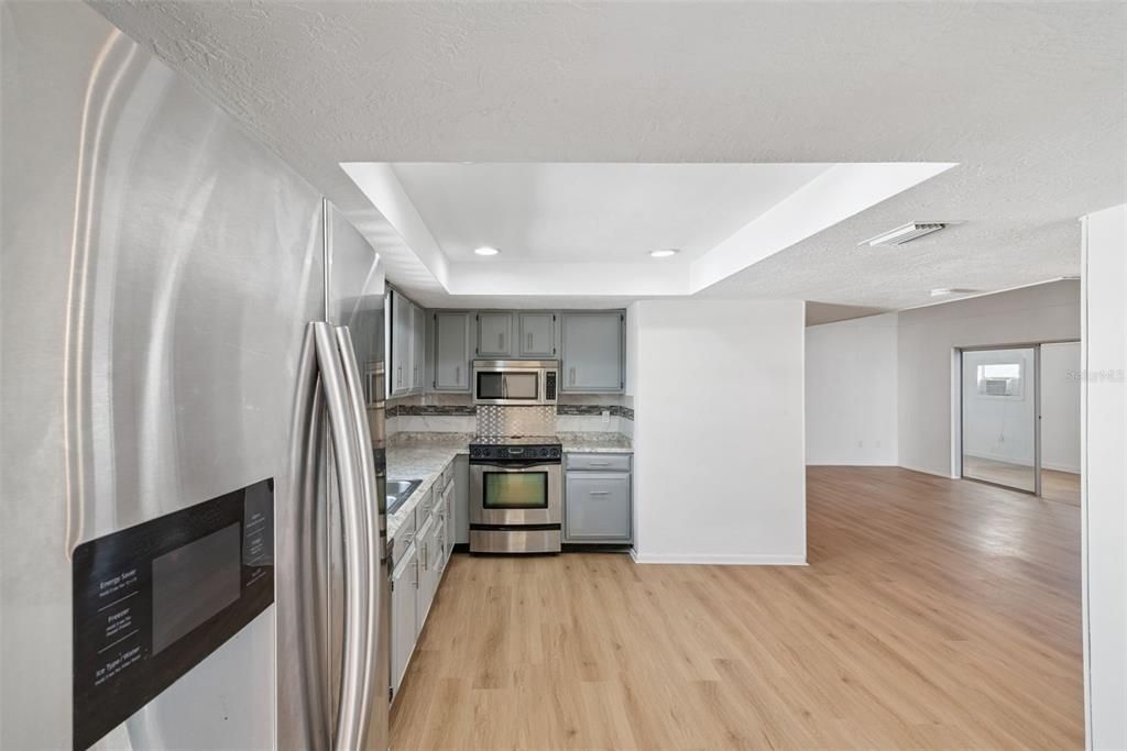 待售: $479,000 (4 贝兹, 2 浴室, 2557 平方英尺)