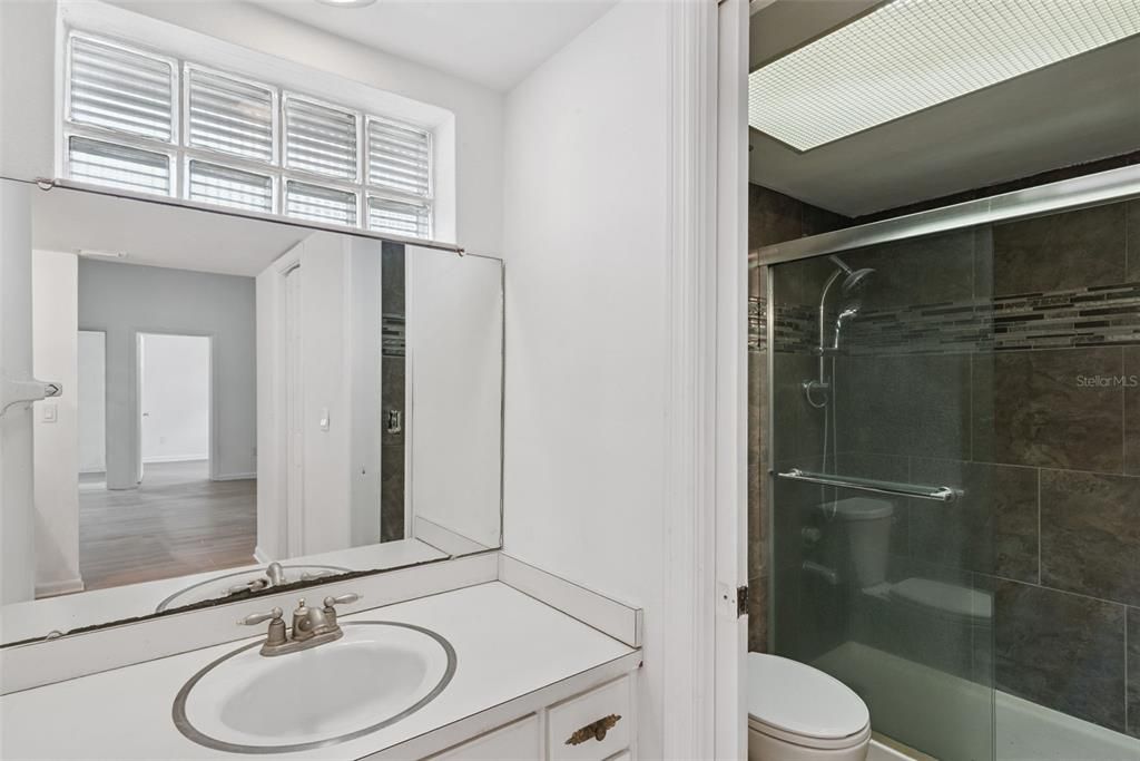 待售: $479,000 (4 贝兹, 2 浴室, 2557 平方英尺)