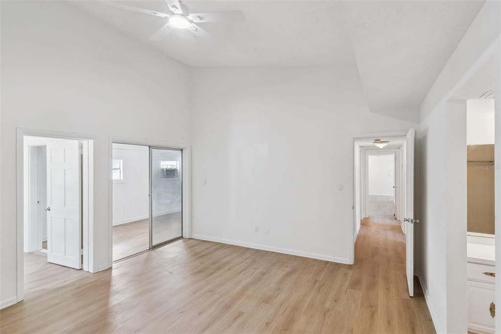 待售: $479,000 (4 贝兹, 2 浴室, 2557 平方英尺)