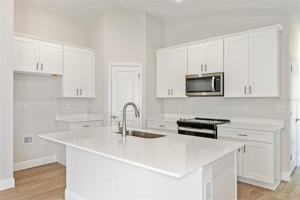 For Sale: $257,990 (3 beds, 2 baths, 1615 Square Feet)