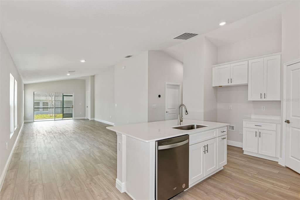 For Sale: $257,990 (3 beds, 2 baths, 1615 Square Feet)