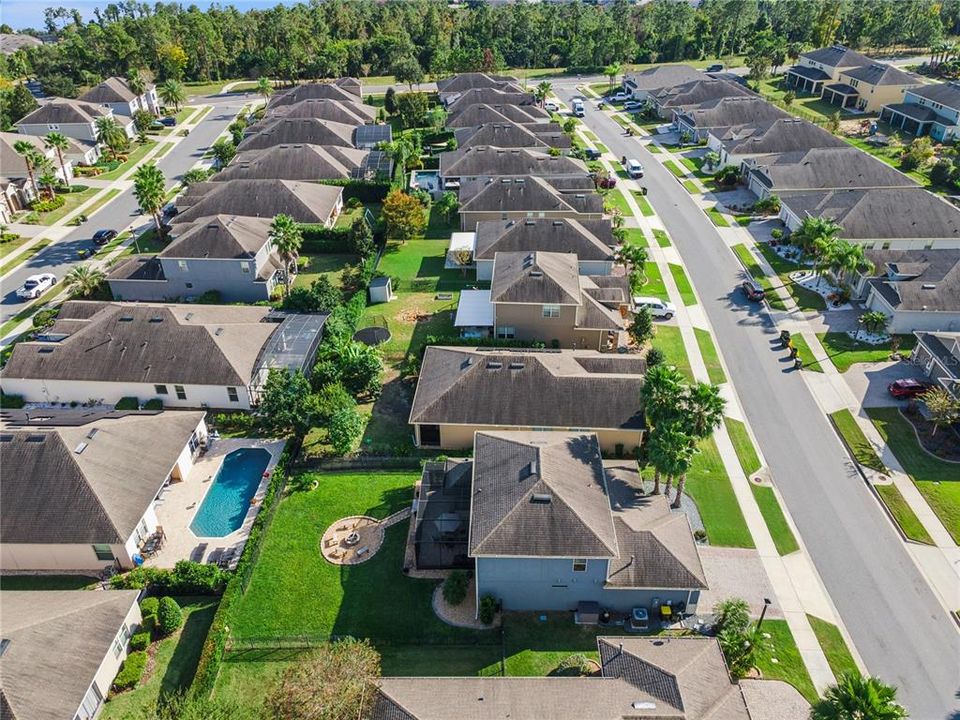 Active With Contract: $550,000 (4 beds, 2 baths, 2560 Square Feet)