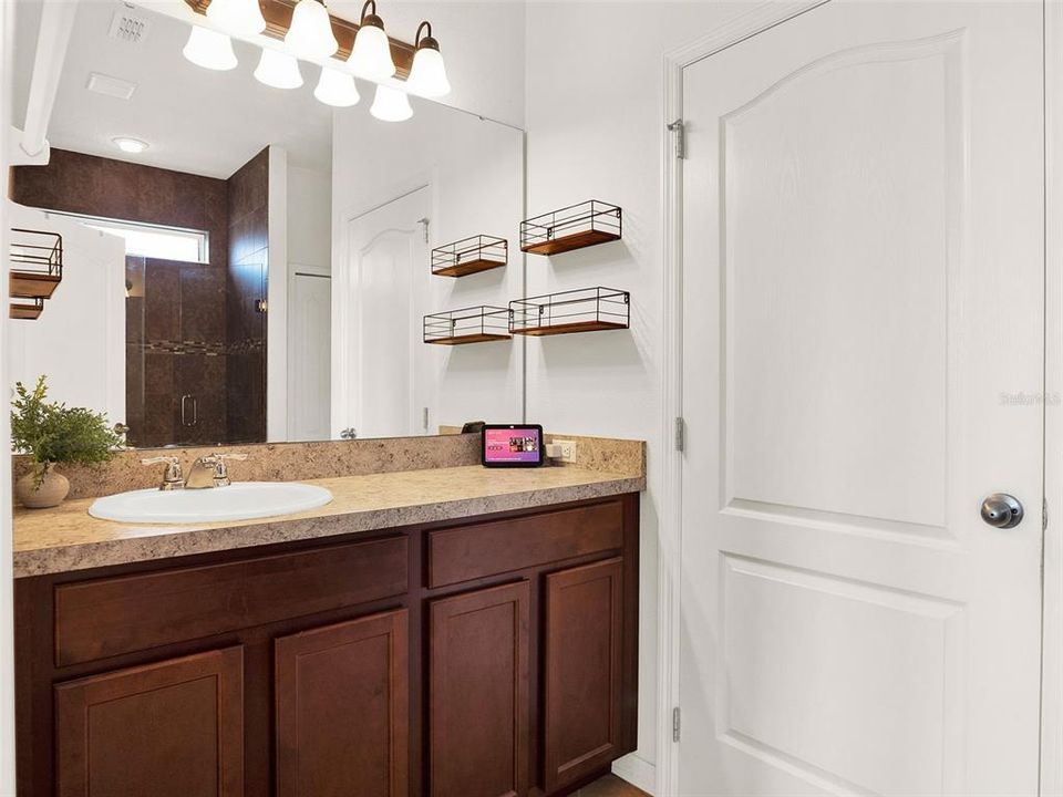 Active With Contract: $550,000 (4 beds, 2 baths, 2560 Square Feet)