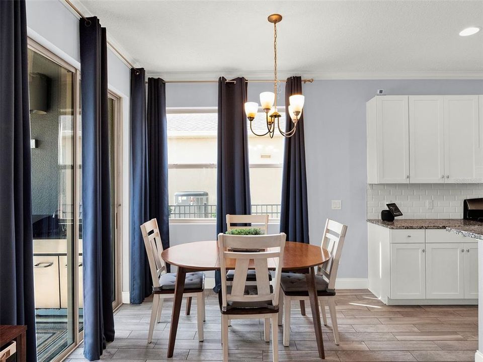 Active With Contract: $550,000 (4 beds, 2 baths, 2560 Square Feet)