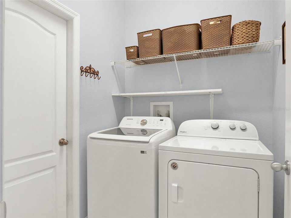 Active With Contract: $550,000 (4 beds, 2 baths, 2560 Square Feet)