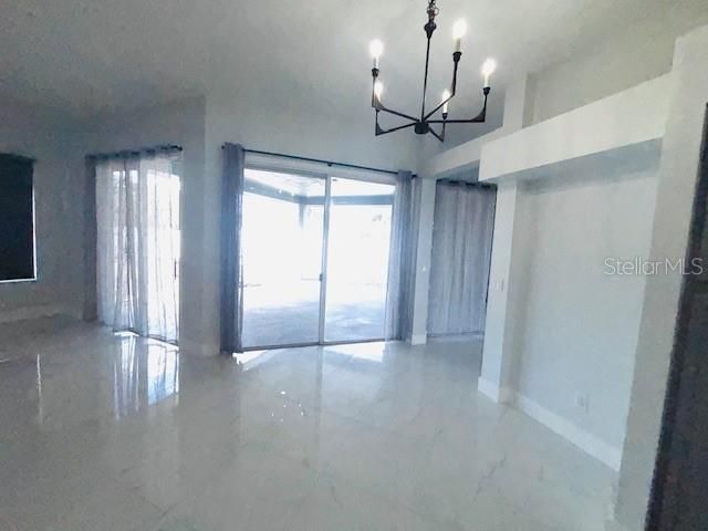 Под контрактом: $2,400 (4 спален, 2 ванн, 2223 Квадратных фут)