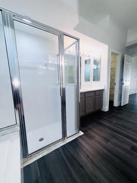 Под контрактом: $2,400 (4 спален, 2 ванн, 2223 Квадратных фут)