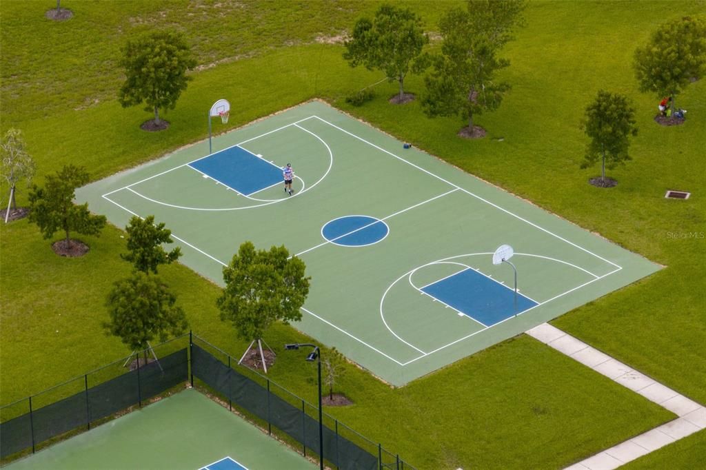 For Sale: $400,000 (4 beds, 3 baths, 2271 Square Feet)