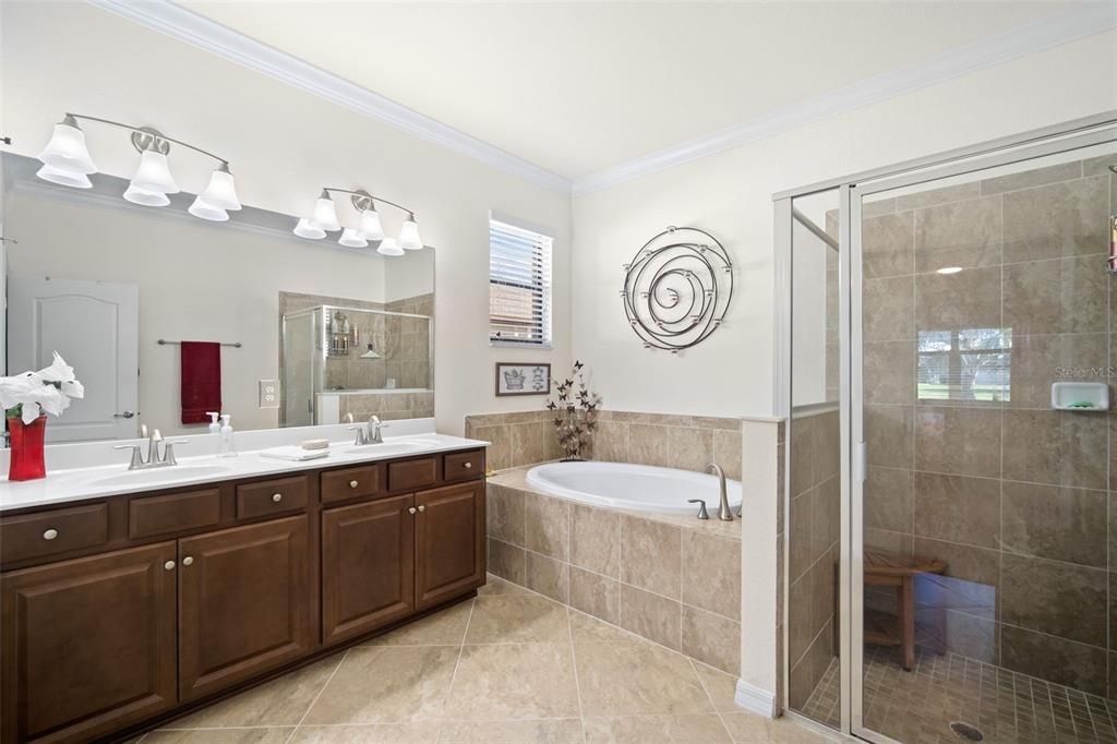 For Sale: $400,000 (4 beds, 3 baths, 2271 Square Feet)