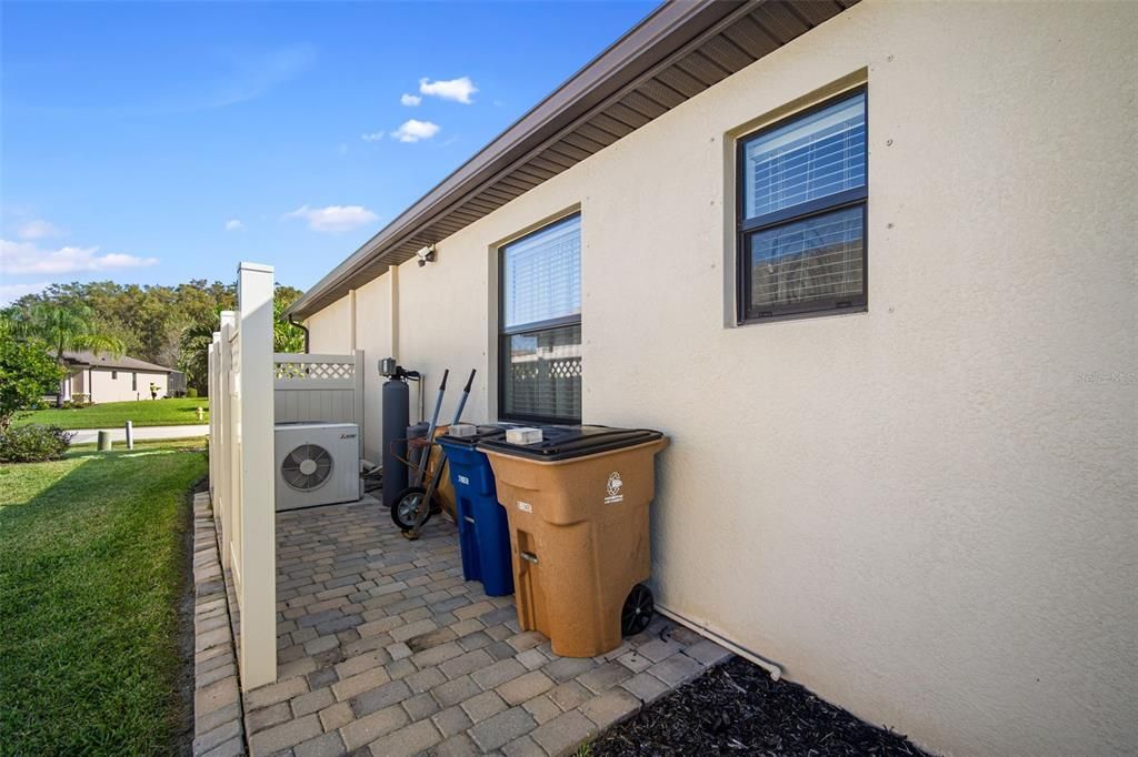 For Sale: $400,000 (4 beds, 3 baths, 2271 Square Feet)