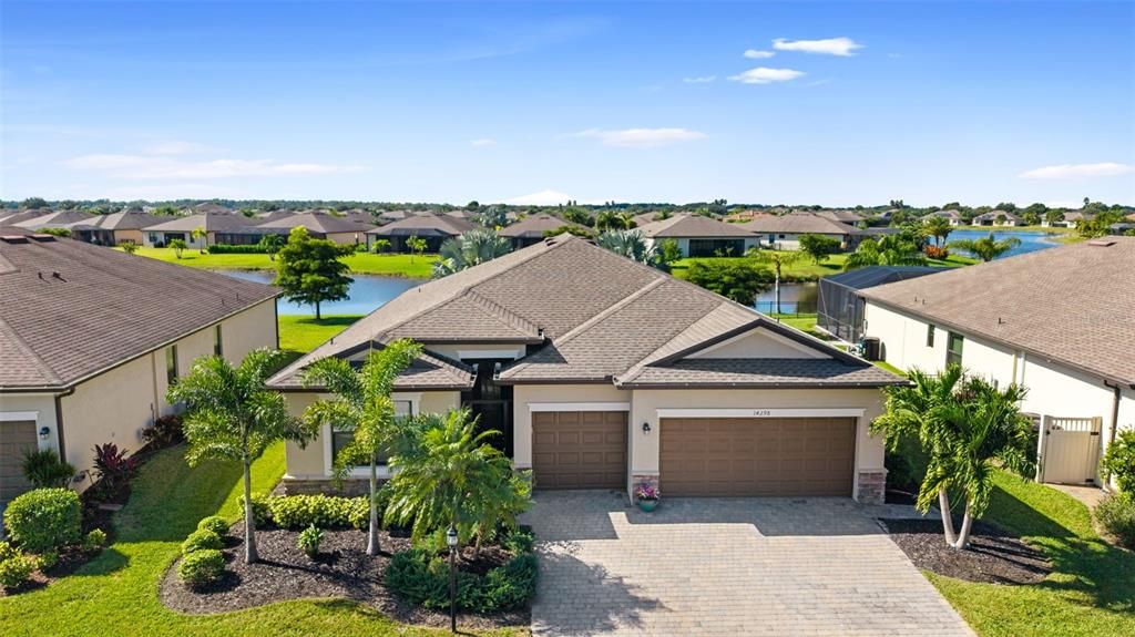 For Sale: $400,000 (4 beds, 3 baths, 2271 Square Feet)