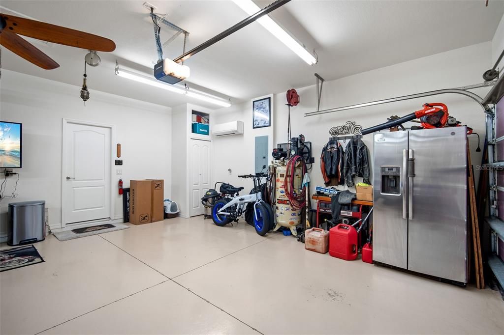 For Sale: $400,000 (4 beds, 3 baths, 2271 Square Feet)