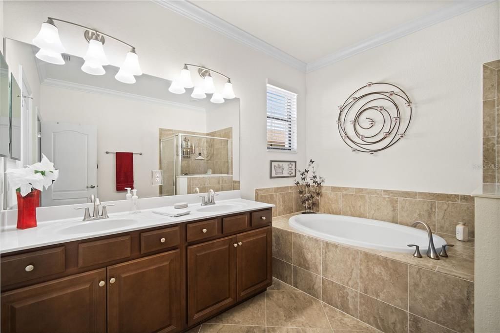 For Sale: $400,000 (4 beds, 3 baths, 2271 Square Feet)