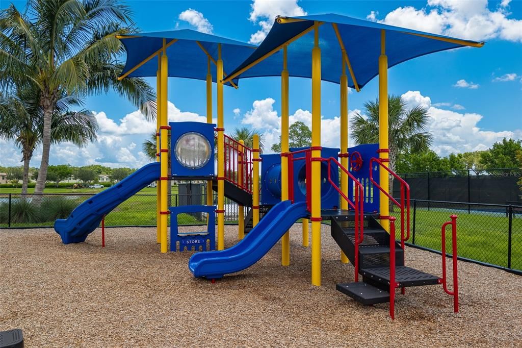 For Sale: $400,000 (4 beds, 3 baths, 2271 Square Feet)