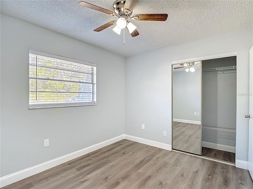 Active With Contract: $205,000 (2 beds, 2 baths, 858 Square Feet)