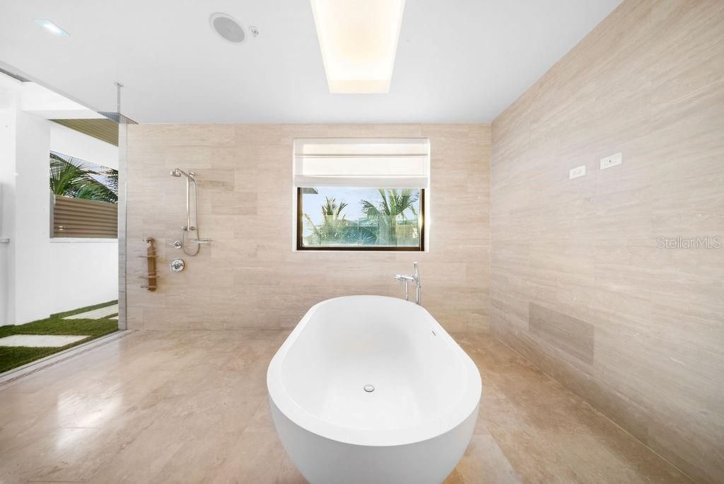 待售: $55,000,000 (4 贝兹, 4 浴室, 11000 平方英尺)