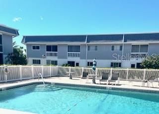 For Sale: $110,000 (1 beds, 1 baths, 735 Square Feet)