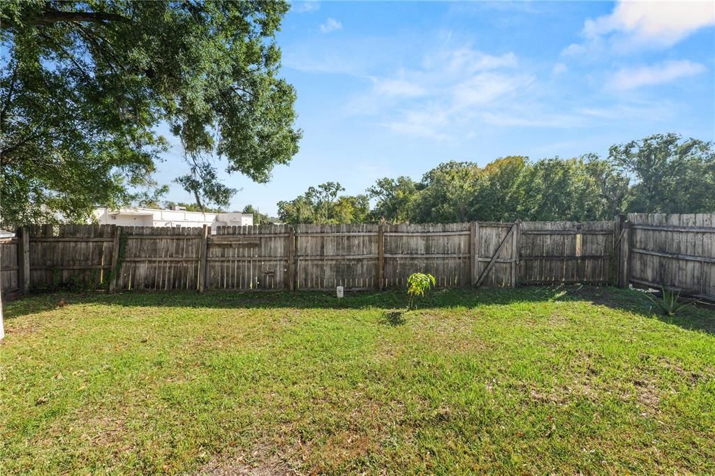 Под контрактом: $249,000 (3 спален, 1 ванн, 1260 Квадратных фут)