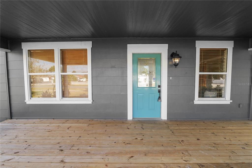 Под контрактом: $249,000 (3 спален, 1 ванн, 1260 Квадратных фут)