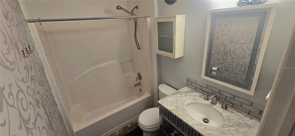 En Venta: $389,999 (4 camas, 2 baños, 2522 Pies cuadrados)